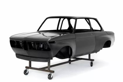 Έως 200Kg κάτω η σύγχρονη μορφή της BMW 2002