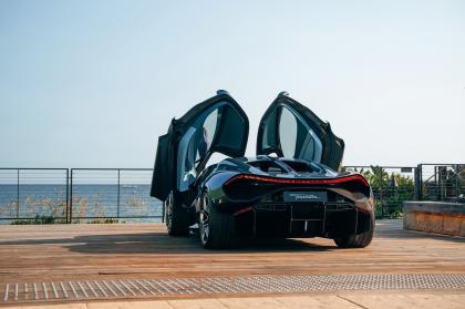 Ποια σχέδια απέρριψε η Bugatti κατά την εξέλιξη της Tourbillon; [+video]