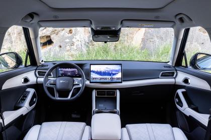 Πρώτη επαφή με το BYD Atto 2 DM-i