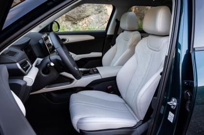 Πρώτη επαφή με το BYD Atto 2 DM-i