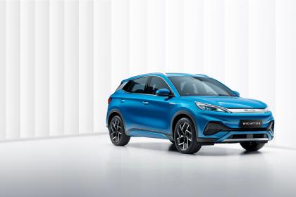 Στην Ελλάδα η BYD από τον όμιλο Σφακιανάκη