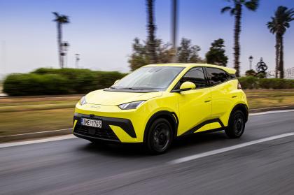 Πρώτη επαφή με το νέο «μικρό» της BYD