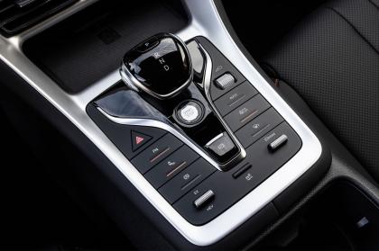 Πρώτη επαφή με το νέο BYD Sealion 5 DM-i