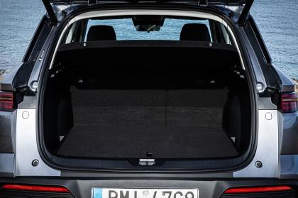 Πρώτη επαφή με το νέο BYD Sealion 5 DM-i