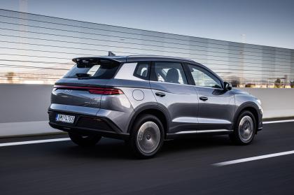 Πρώτη επαφή με το νέο BYD Sealion 5 DM-i