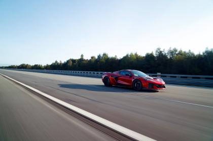 To Chevrolet Corvette ZR1 έπιασε τα 375Km/h σε πίστα της Γερμανίας!