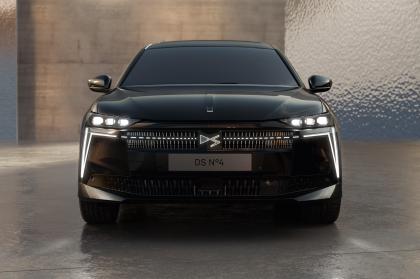 H DS Automobiles ανανεώνει το DS 4 και το ονομάζει N°4