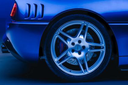 H Evoluto Automobili έκανε restomod την Ferrari F355