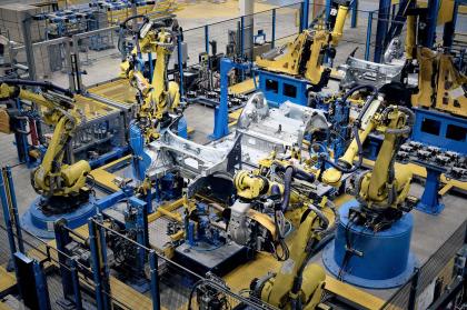 Δείτε πως κατασκευάζεται το νέο Explorer στο Κέντρο Ηλεκτρικών Οχημάτων της Ford στην Κολωνία