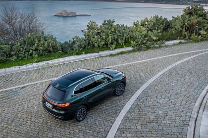 Πρώτη επαφή με το νέο Geely Starray EM-i