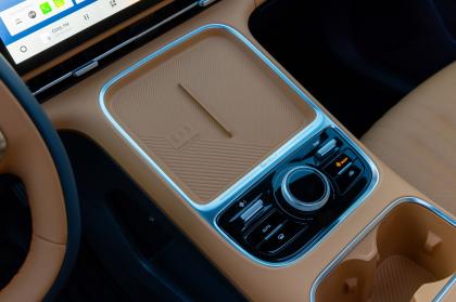 Πρώτη επαφή με το νέο Geely Starray EM-i