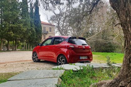 Test: Hyundai i10 facelift Ν Line 1.2lt 84Ps & 1.0T 100Ps