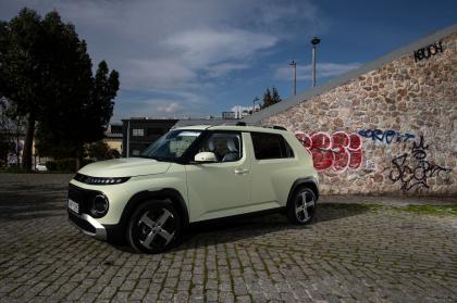Οδηγούμε στην Ελλάδα το νέο Hyundai Inster