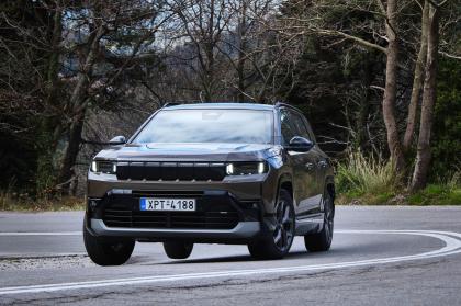 Οδηγούμε στην Ελλάδα το νέο Jeep Compass (+Τιμές)