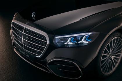 Η Mercedes-Benz S-Class κάνει τη νύχτα μέρα 