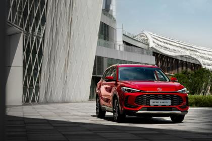 MG ZS Max: Το πολυτάλαντο C-SUV με τιμή κάτω από 20.000 ευρώ