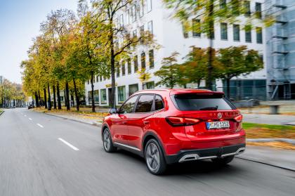 MG ZS Max: Το πολυτάλαντο C-SUV με τιμή κάτω από 20.000 ευρώ