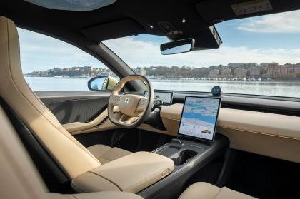 Η ΝΙΟ επίσημα στην Ελλάδα. Ποια μοντέλα φέρνει πρώτα (+τιμές)