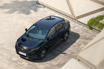 Nissan Ariya Solar: το πρωτότυπο SUV που κινείται με την ενέργεια του ήλιου και κερδίζει έως 23km αυτονομίας την ημέρα 