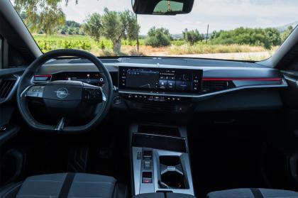 Test: Opel Grandland 1.2 Hybrid 145Ps
