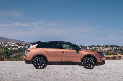 Test: Opel Grandland 1.2 Hybrid 145Ps