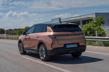 Test: Opel Grandland 1.2 Hybrid 145Ps