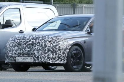 Η Peugeot ετοιμάζει facelift στο e-308