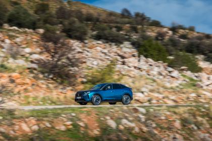 Test: Peugeot E-3008 73kWh 210Ps