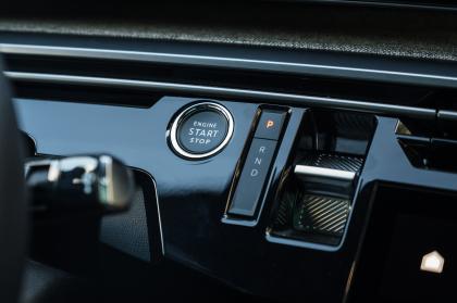 Test: Peugeot E-3008 73kWh 210Ps