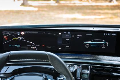 Test: Peugeot E-3008 73kWh 210Ps