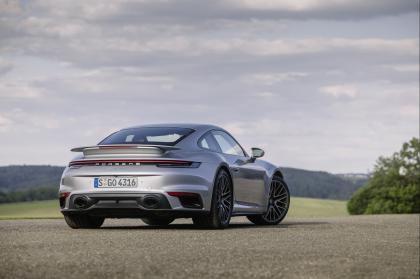 H επόμενη γενιά της Porsche 911 Turbo θα είναι υβριδική