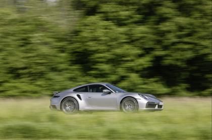 H επόμενη γενιά της Porsche 911 Turbo θα είναι υβριδική