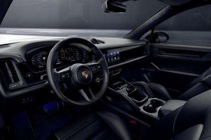 Νέες εκδόσεις “Black Edition” για τις Porsche Taycan και Cayenne