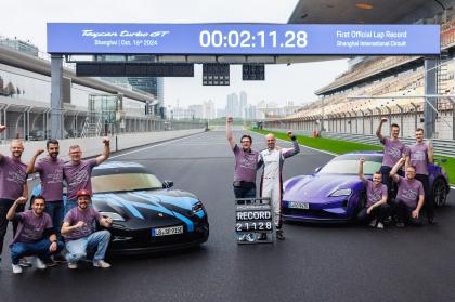 Porsche Taycan Turbo GT: Χατ-τρικ με νέο ρεκόρ χρόνου 