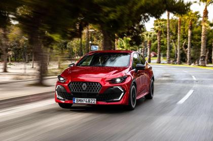 Άνοιξαν οι παραγγελίες για το Renault Clio LPG στην Ελλάδα με 120PS, αυτόματο κιβώτιο και έως 1.450 km αυτονομία 