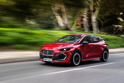 Πρώτη επαφή με το νέο Renault Clio