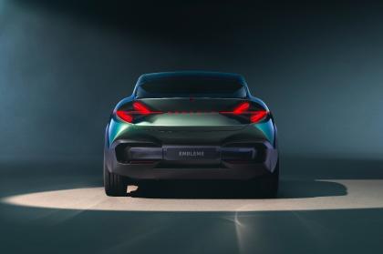 Το νέο Renault Embleme είναι το πιο eco friendly πρωτότυπο που έχουμε δει