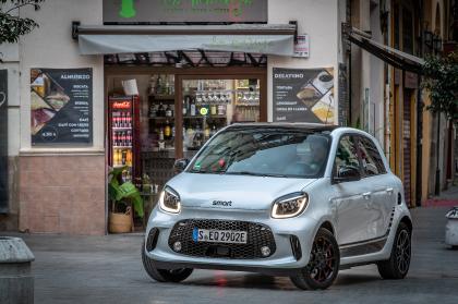 H Smart διαψεύδει τις φήμες περί αναβίωσης του ForFour ως ηλεκτρικό