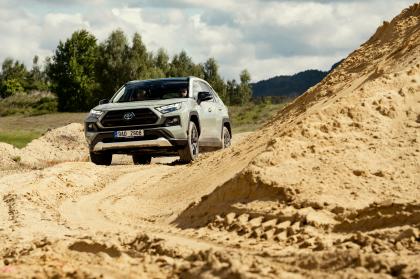 Όλα όσα γνωρίζουμε για το νέο Toyota RAV4