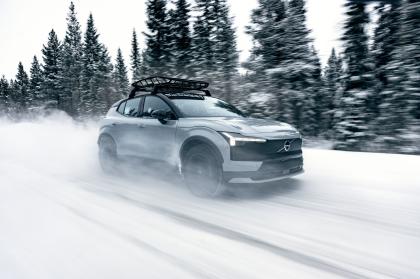 Επιδότηση 5.000 ευρώ στα ηλεκτρικά μοντέλα της Volvo