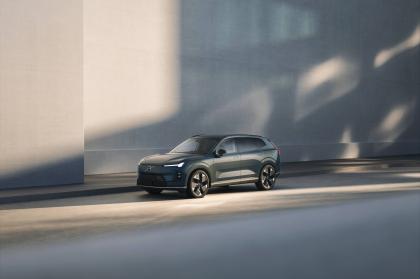 Η Volvo αποκαλύπτει το νέο XC70