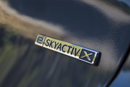 Mazda 3 e-Skyactiv-X 2.0 186PS