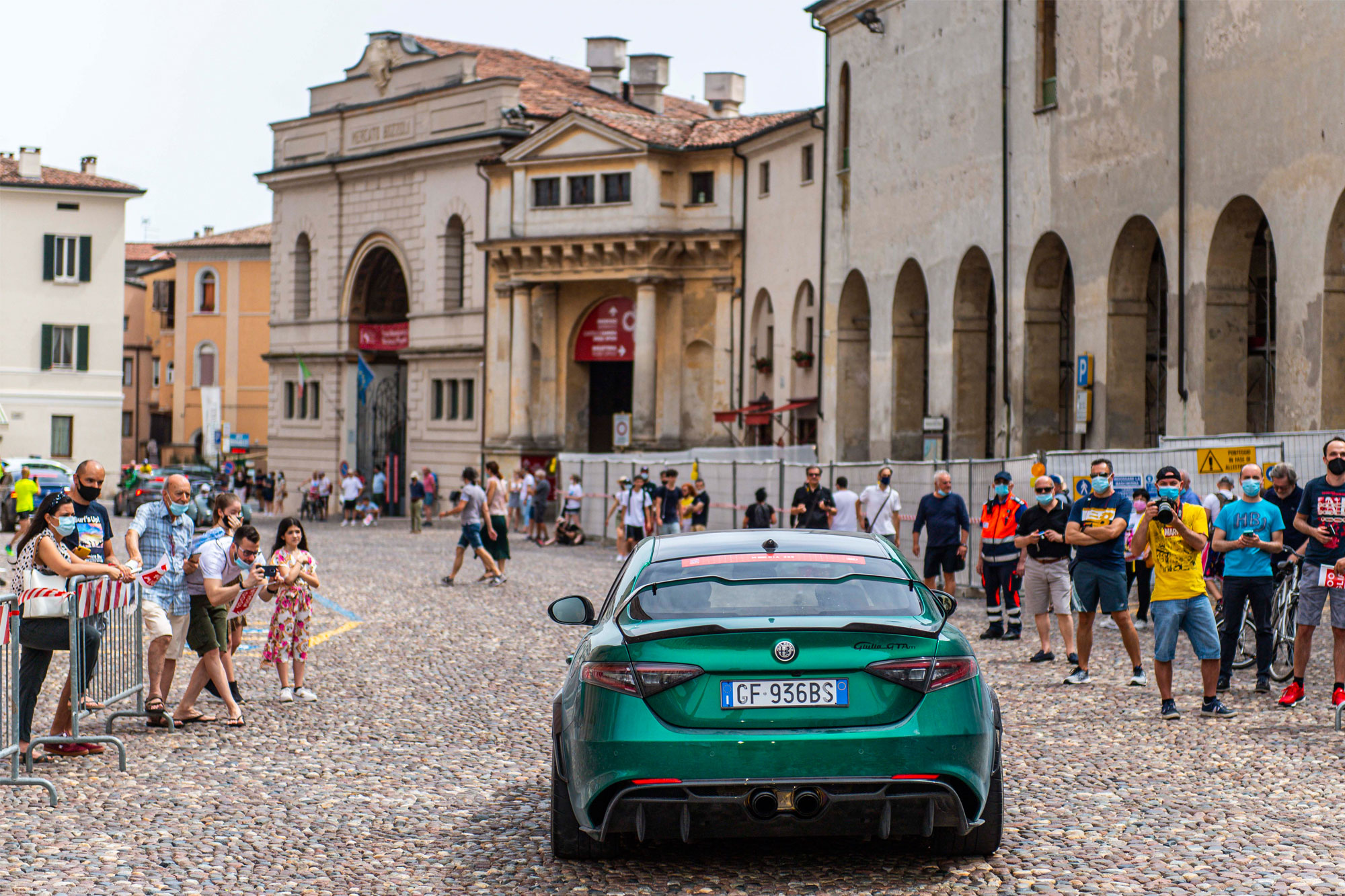 Νίκη της Alfa Romeo στο Mille Miglia