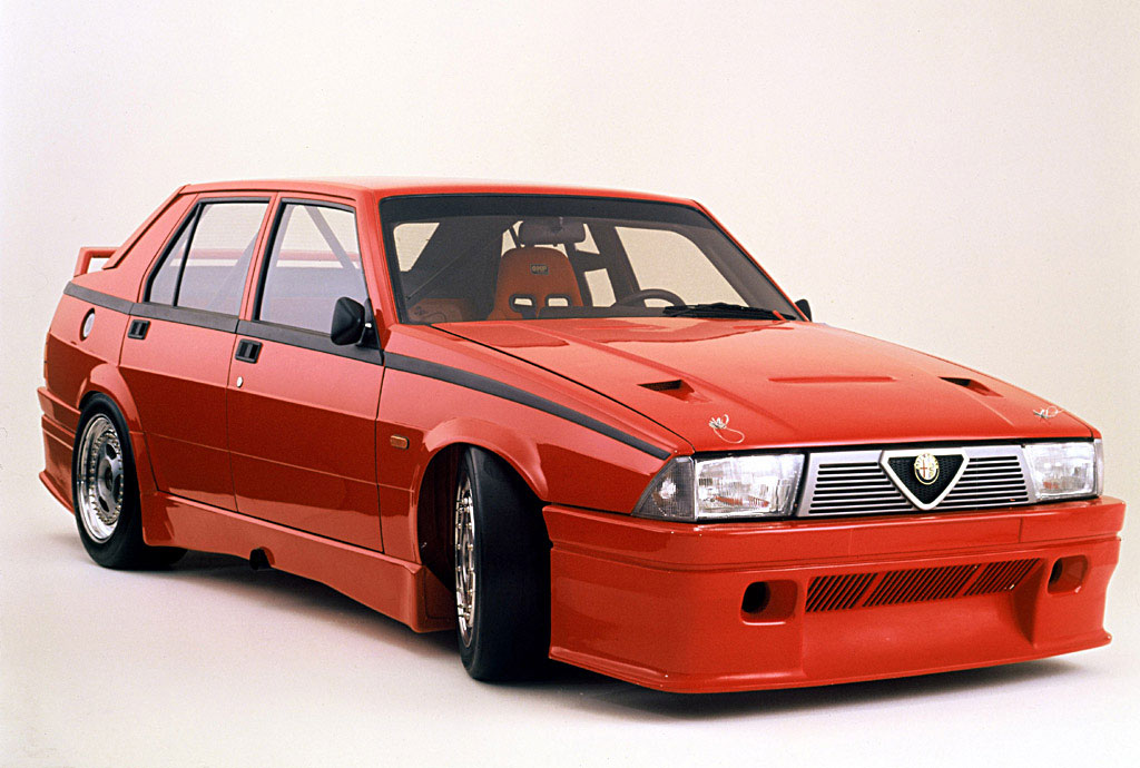 Alfa Romeo 75 Turbo EVOLUZIONE IMSA