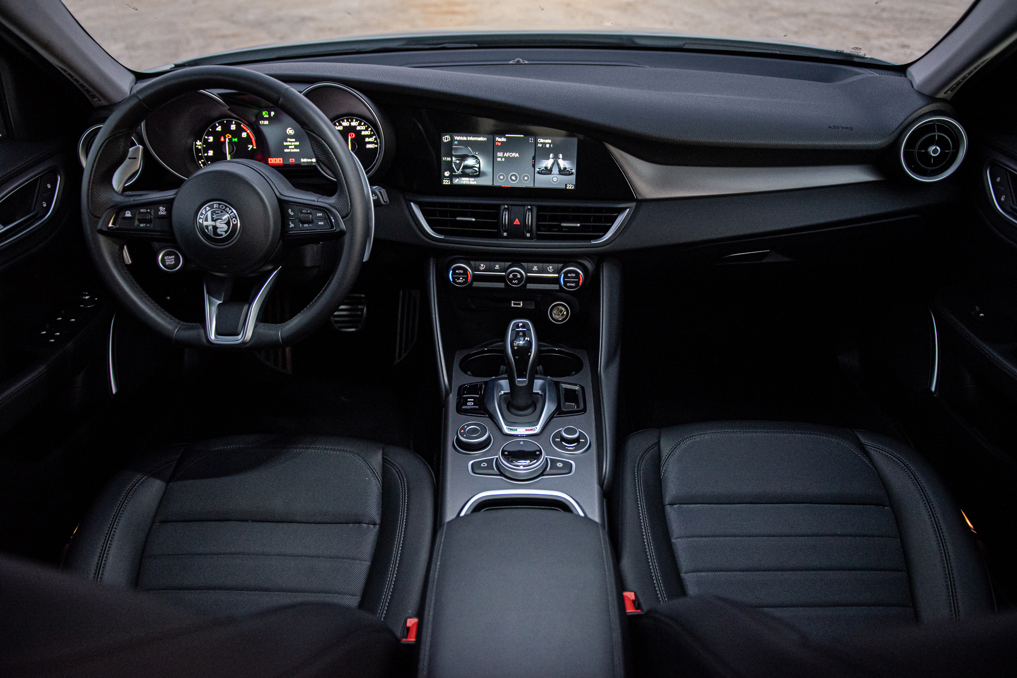 Alfa Romeo Giulia Sprint 2.0 ΤΒ 200PS