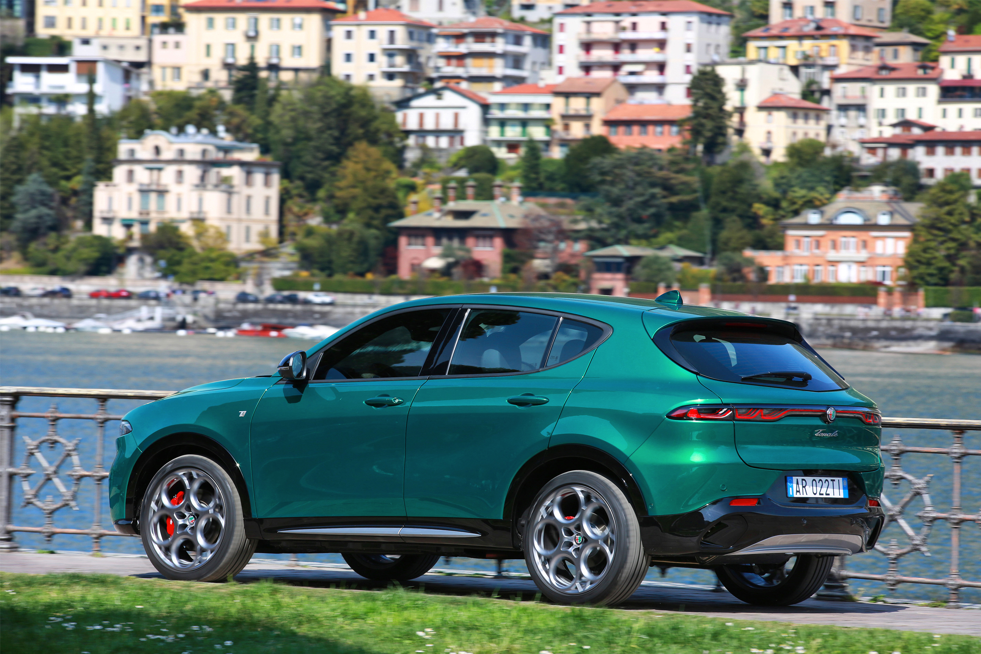 Alfa Romeo Tonale hybrid στην Ελλάδα από €274 το μήνα
