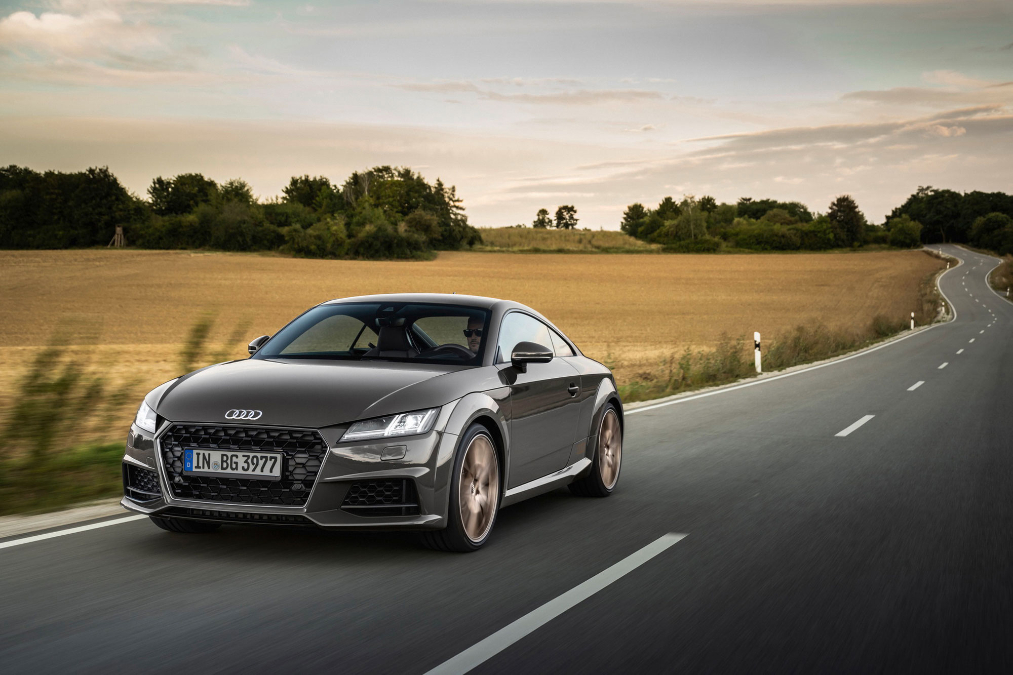 Νέες εκδόσεις για τα Audi TTS και ΤΤ