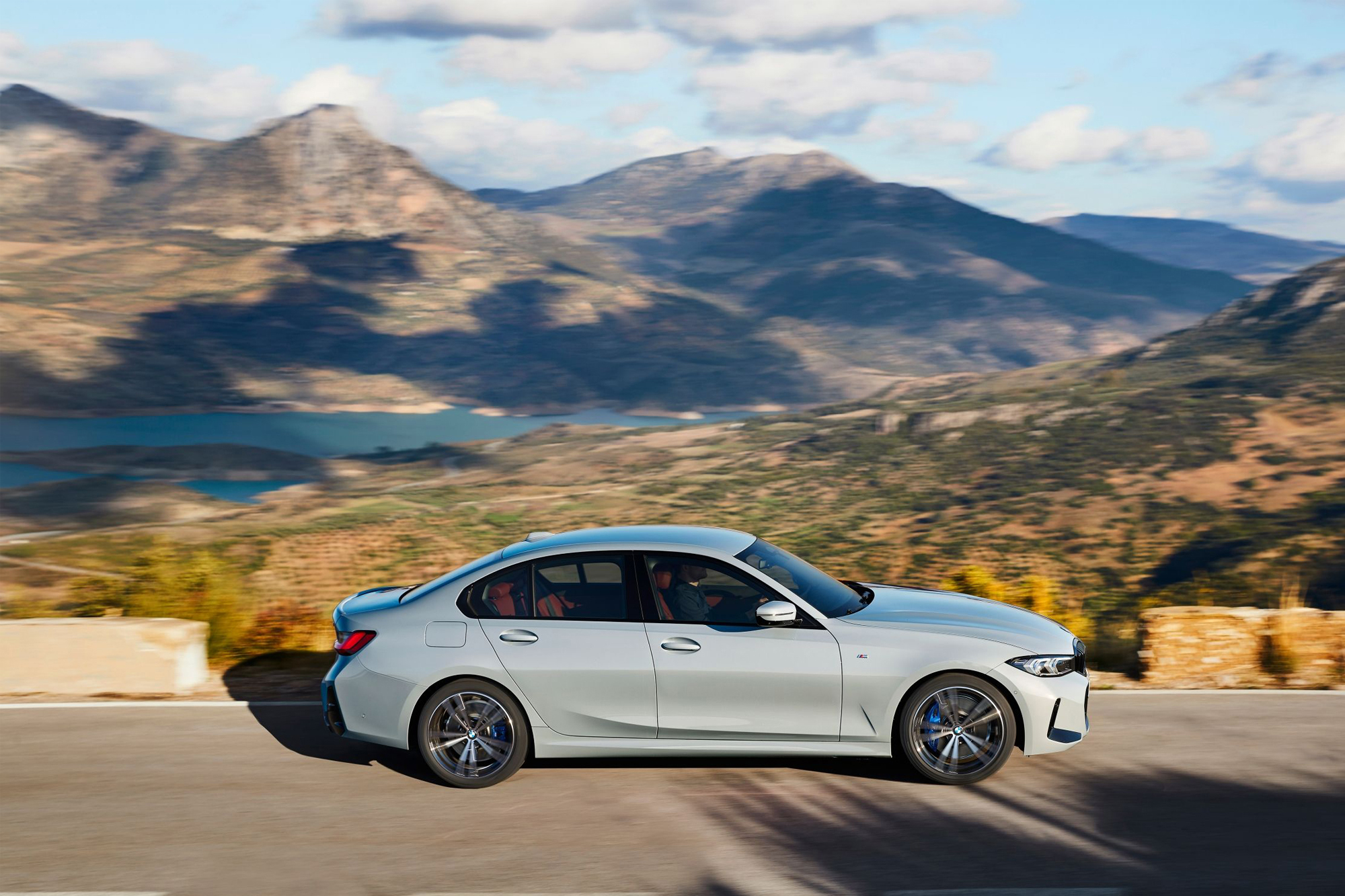 Επίσημο: Η νέα BMW Σειρά 3 sedan και touring