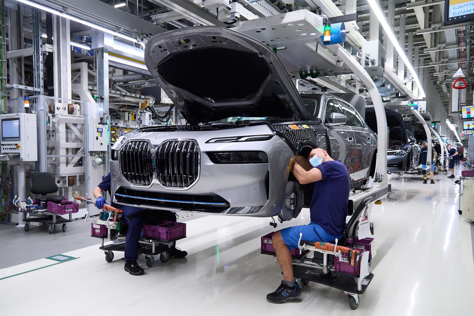 BMW: Ξεκίνησε η παραγωγή της Σειράς 7