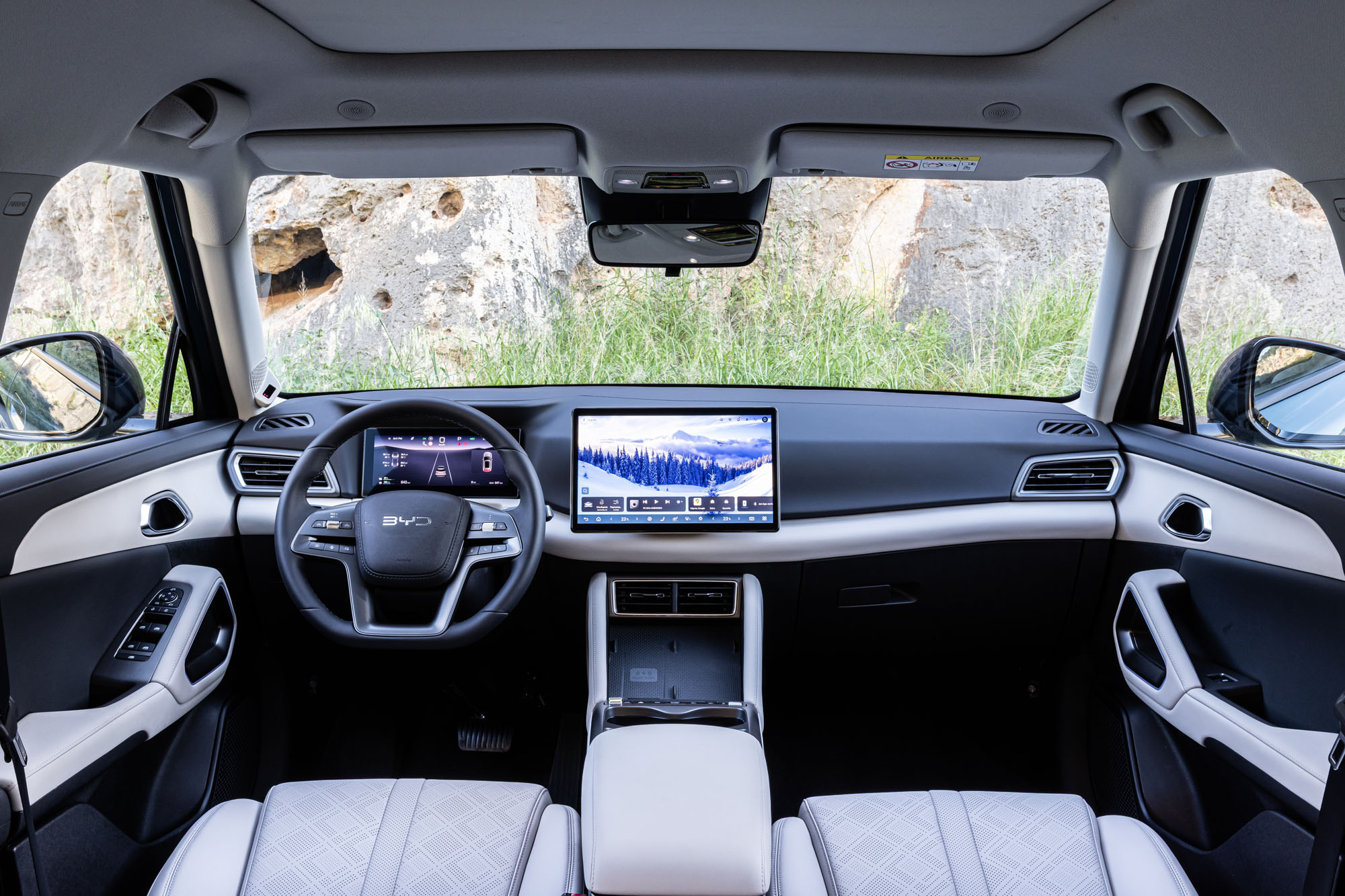 Πρώτη επαφή με το BYD Atto 2 DM-i